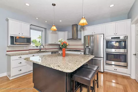 4139 Benca Cir, Okemos, MI 48864 photo 11