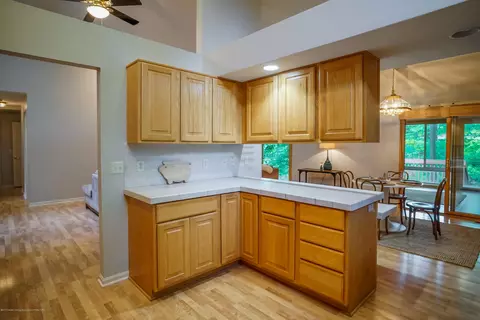 6045 Oakpark Trl, Haslett, MI 48840 photo 9