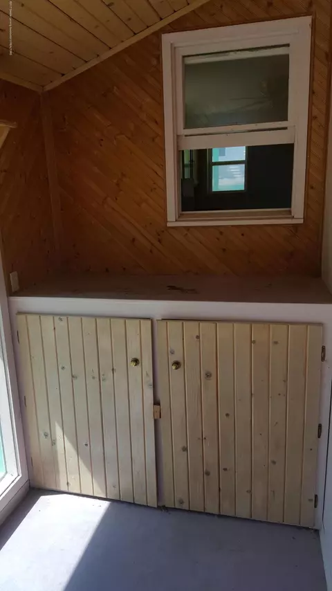 2079 Cedar St, Holt, MI 48842 photo 10