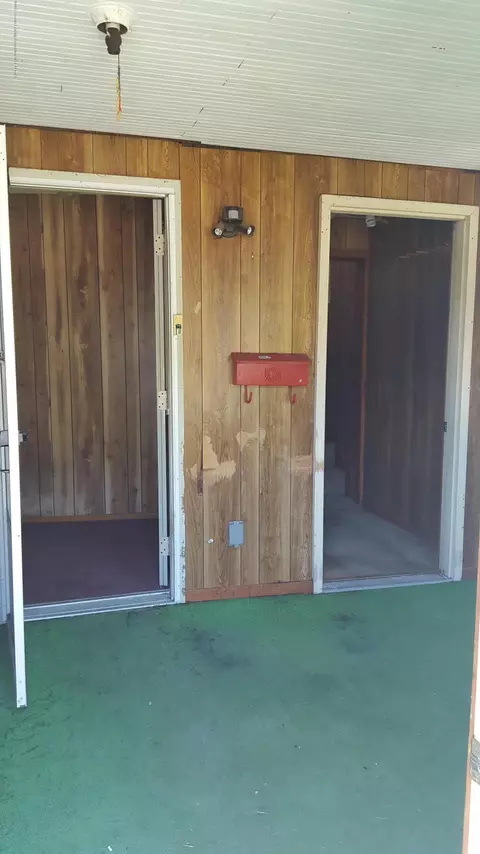 2079 Cedar St, Holt, MI 48842 photo 3