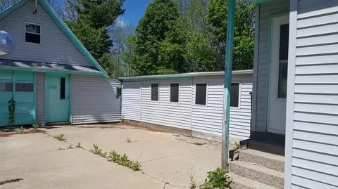 2079 Cedar St, Holt, MI 48842 photo 5