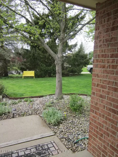 13057 Old Hickory Trl, Dewitt, MI 48820 photo 3