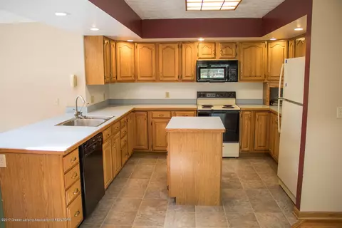 9600 Deer Trl, Haslett, MI 48840 photo 19