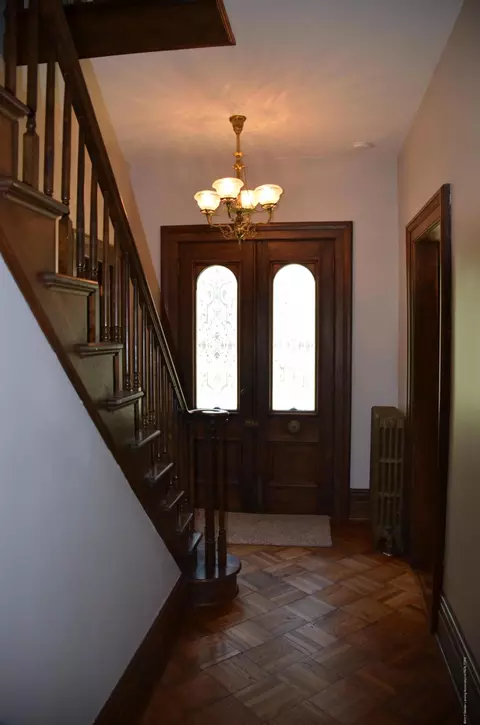 303 E Ash St, Mason, MI 48854 photo 3