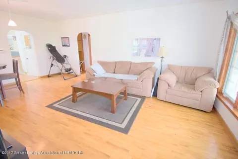 121 E Jefferson, Dewitt, MI 48820 photo 6