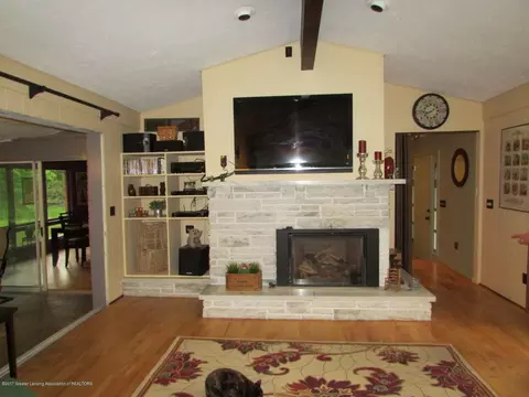 2775 Darling Rd, Mason, MI 48854 photo 8