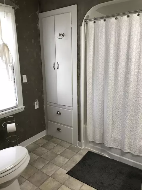 1047 W State Rd, Lansing, MI 48906 photo 7
