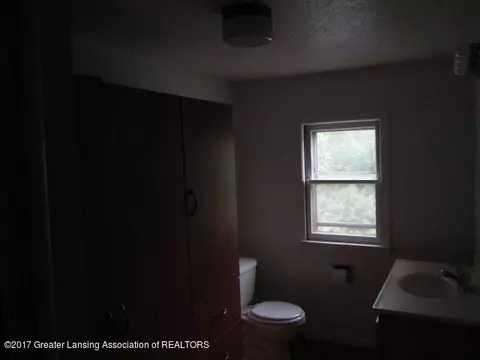 1047 W State Rd, Lansing, MI 48906 photo 13