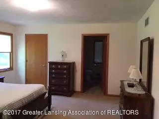 710 Pine Ridge Dr, Dewitt, MI 48820 photo 17