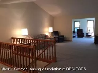 710 Pine Ridge Dr, Dewitt, MI 48820 photo 8