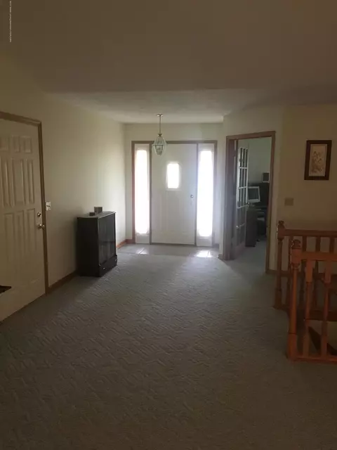 710 Pine Ridge Dr, Dewitt, MI 48820 photo 2