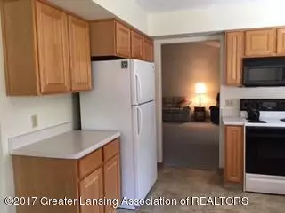 710 Pine Ridge Dr, Dewitt, MI 48820 photo 3