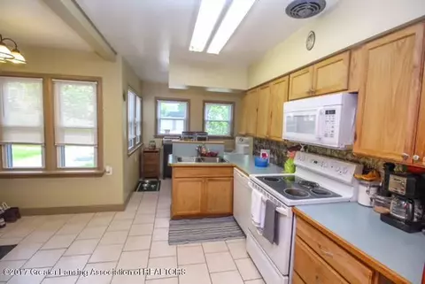 604 E Higham St, Saint Johns, MI 48879 photo 13