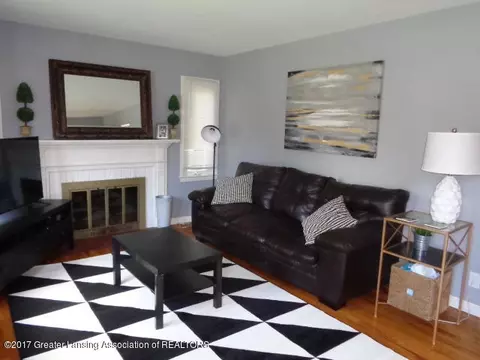 2103 Quentin Ave, Lansing, MI 48910 photo 7