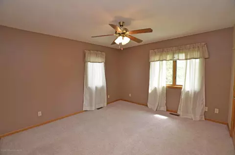 1065 Killdeer Dr, Mason, MI 48854 photo 10