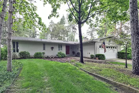 2158 Belding Ct, Okemos, MI 48864 photo 1