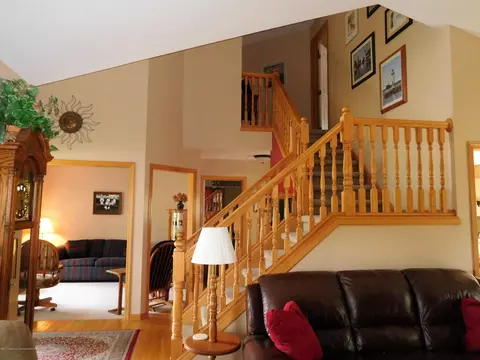 12318 Sea Pines Dr, Dewitt, MI 48820 photo 2