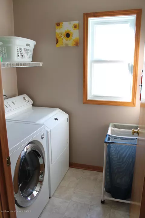 3668 Danbridge Dr, Lansing, MI 48906 photo 16