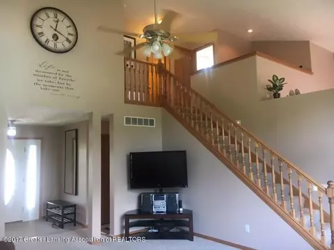 3668 Danbridge Dr, Lansing, MI 48906 photo 4