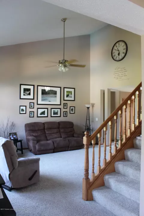 3668 Danbridge Dr, Lansing, MI 48906 photo 5