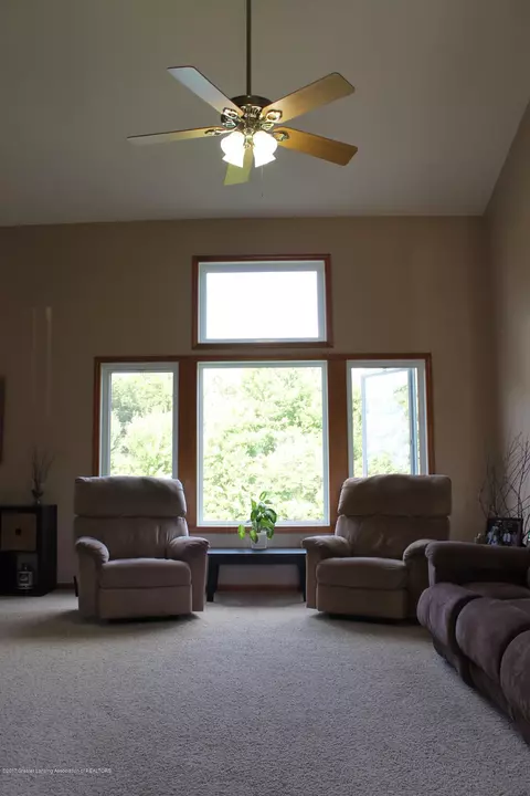 3668 Danbridge Dr, Lansing, MI 48906 photo 3