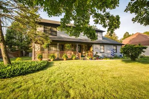 2109 Long Leaf Trl, Okemos, MI 48864 photo 2