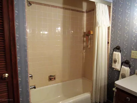 8834 W Howe Rd, Eagle, MI 48822 photo 24