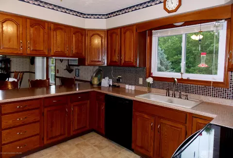 8630 W Cutler Rd, Dewitt, MI 48820 photo 6