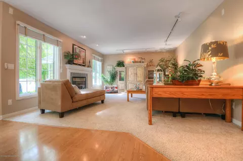 407 W Dill Dr, Dewitt, MI 48820 photo 7