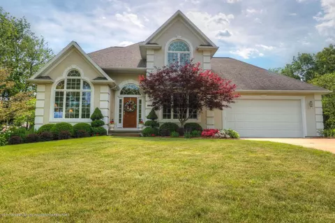 407 W Dill Dr, Dewitt, MI 48820 photo 1