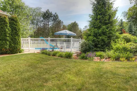 407 W Dill Dr, Dewitt, MI 48820 photo 23