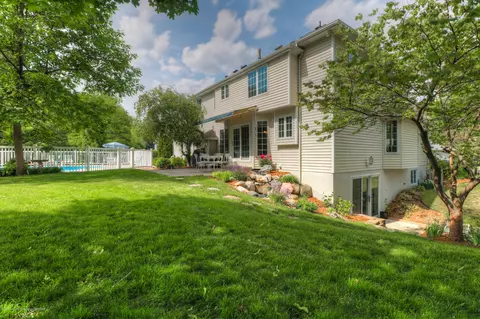 407 W Dill Dr, Dewitt, MI 48820 photo 24
