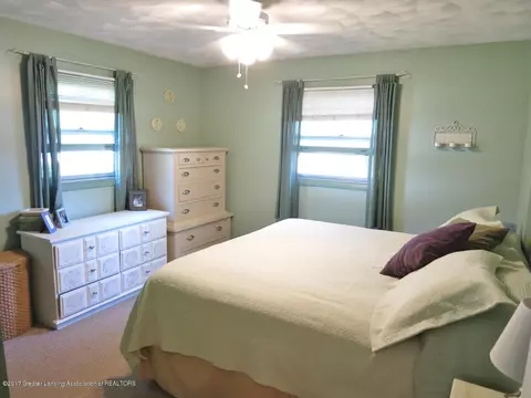803 E Mcconnell St, Saint Johns, MI 48879 photo 16