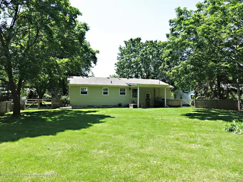 803 E Mcconnell St, Saint Johns, MI 48879 photo 6