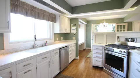 3243 Old Hickory Trl, Dewitt, MI 48820 photo 8