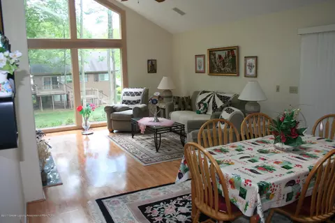 1027 Wild Ginger Trl, Haslett, MI 48840 photo 4