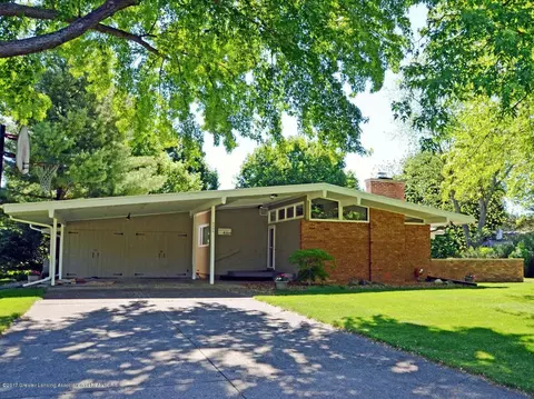 4364 Arbor Dr, Okemos, MI 48864 photo 2