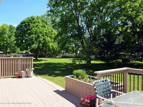 4364 Arbor Dr, Okemos, MI 48864 photo 3