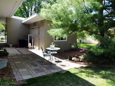 4364 Arbor Dr, Okemos, MI 48864 photo 28