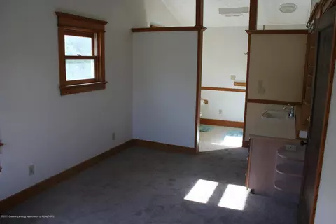 5660 Cade St, Haslett, MI 48840 photo 18