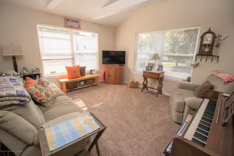 319 E Potter Ave, Lansing, MI 48910 photo 4