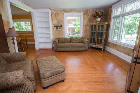 504 E Higham St, Saint Johns, MI 48879 photo 7