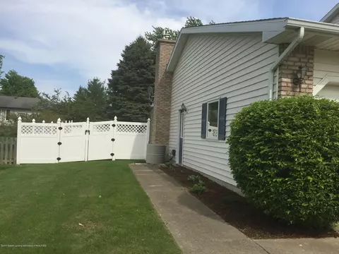 13167 Farm Ln, Dewitt, MI 48820 photo 3