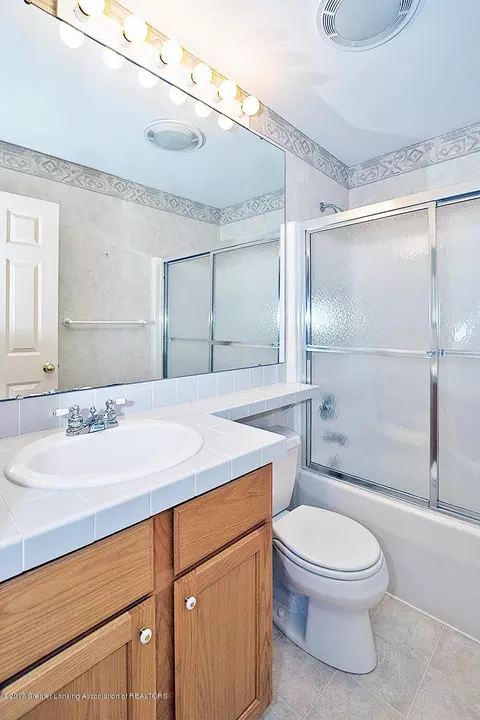 7933 Ashbrook Dr, Haslett, MI 48840 photo 23