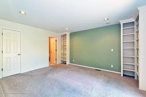 7933 Ashbrook Dr, Haslett, MI 48840 photo 14