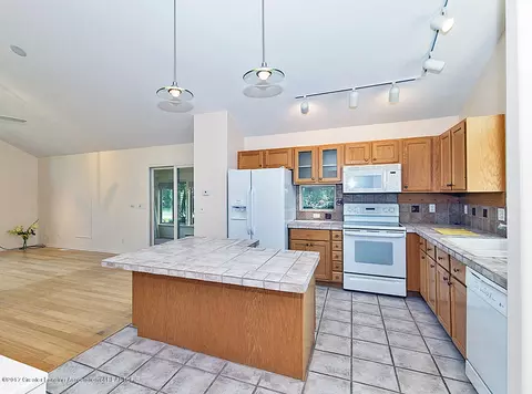 7933 Ashbrook Dr, Haslett, MI 48840 photo 10