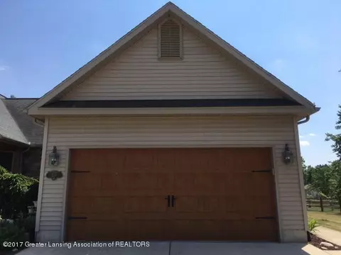 317 W Rolfe St, Perry, MI 48872 photo 6