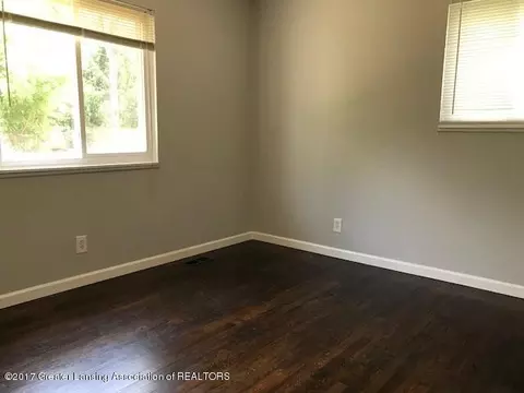 4053 Windward Dr, Lansing, MI 48911 photo 7