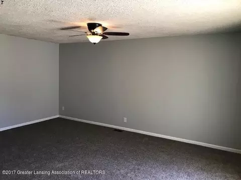 4053 Windward Dr, Lansing, MI 48911 photo 5