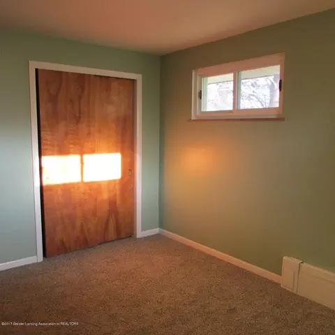 685 N Cedar Rd, Mason, MI 48854 photo 12